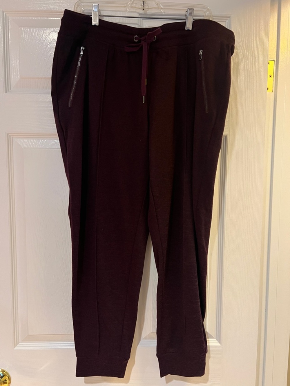 Old Navy Women's Burgundy Drawstring Jogger Pants
